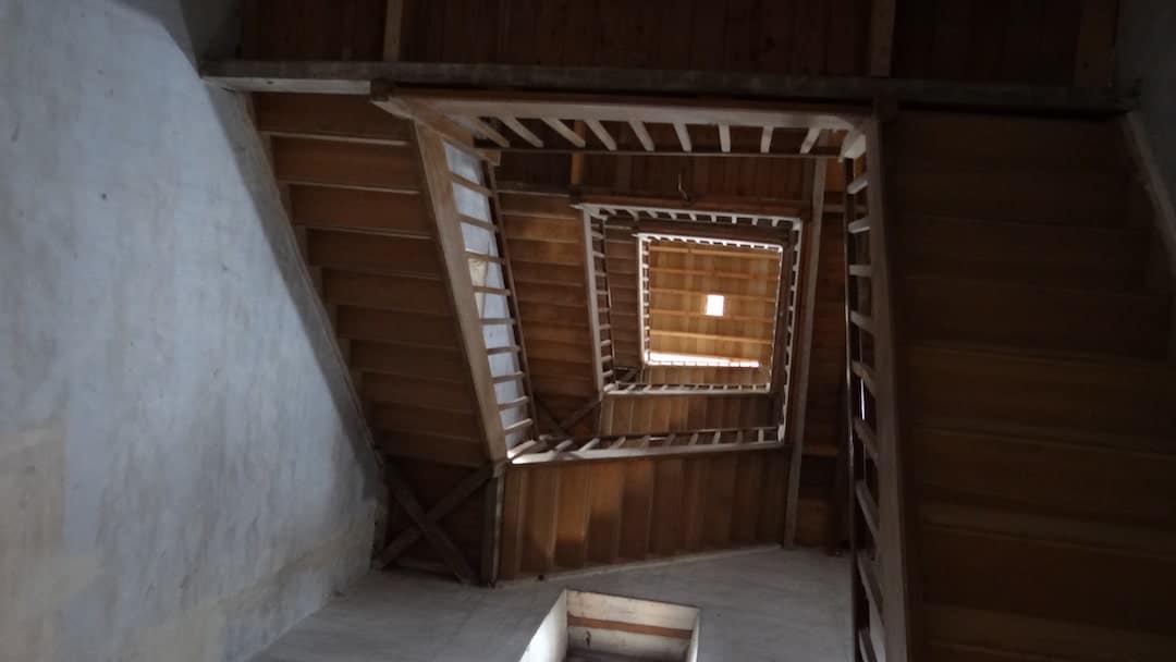 Belfort van Diksmuide trappenhuis